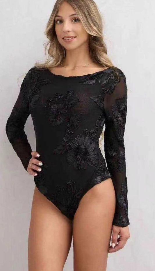 Body Elegante con Ricami Floreali